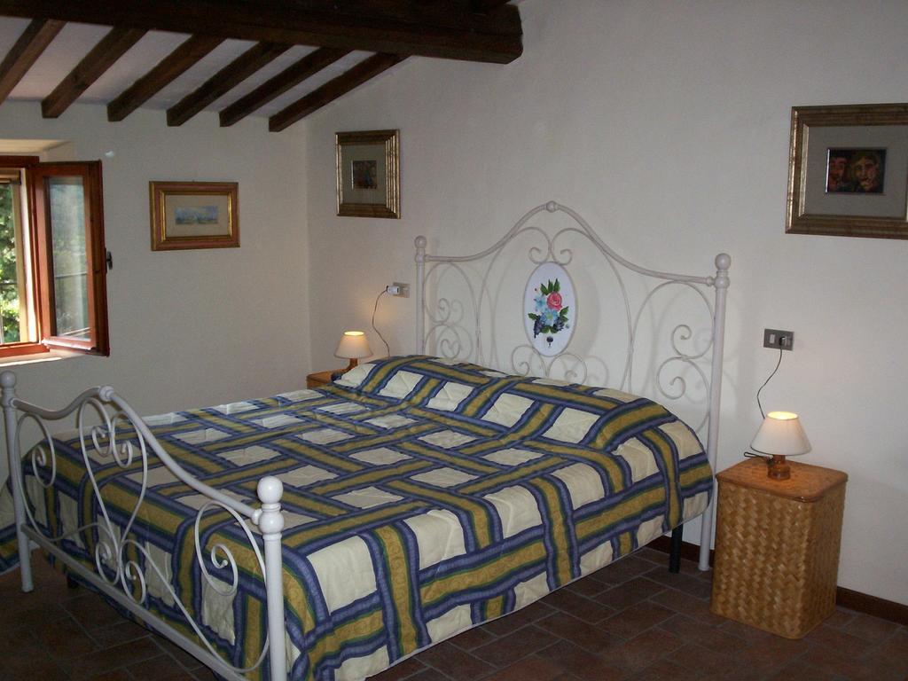 Podere Il Caggio Rooms San Gimignano Værelse billede