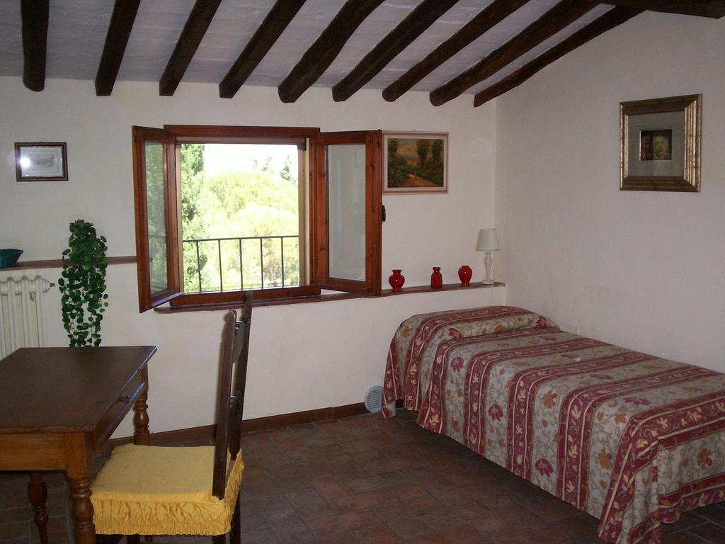 Podere Il Caggio Rooms San Gimignano Værelse billede